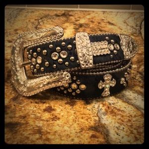 Original b.b.simon belt!  Black hair on hide